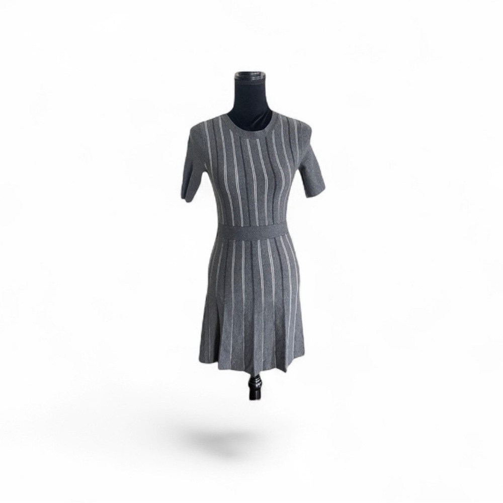 Banana Republic ponte knit grey striped stretch shortsleeve dress extra small